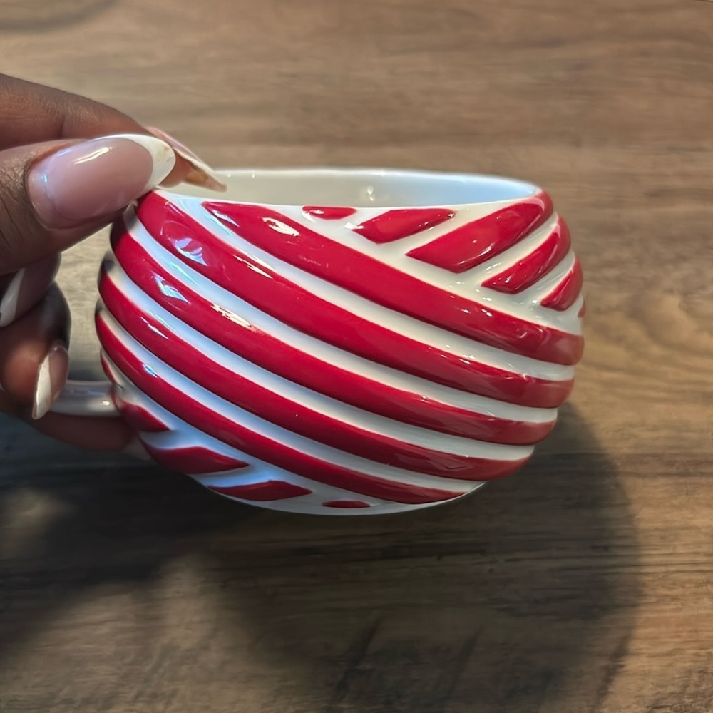 Starbucks Holiday Mug Cup 2013 Red White Stripe Candy Cane 12 oz